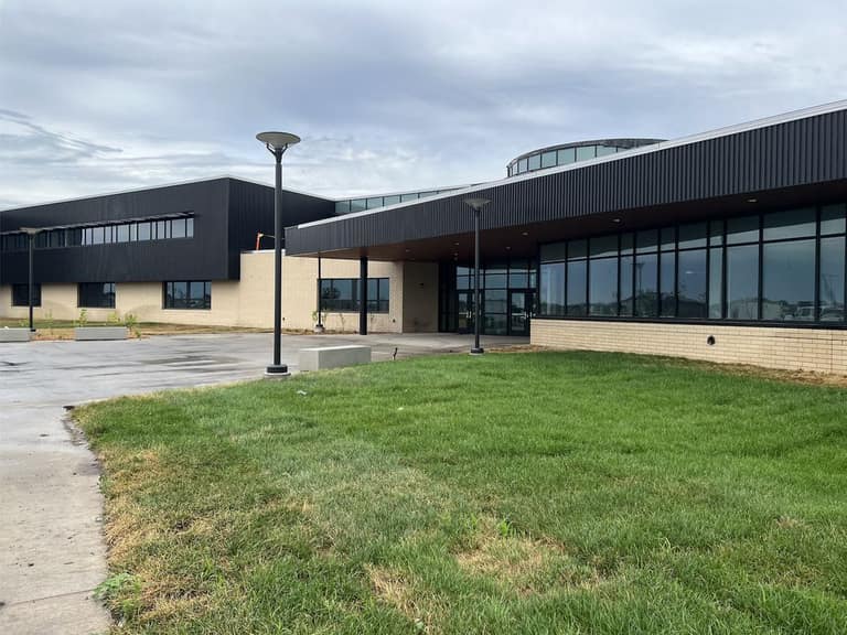 Trailridge School, 9th grade building